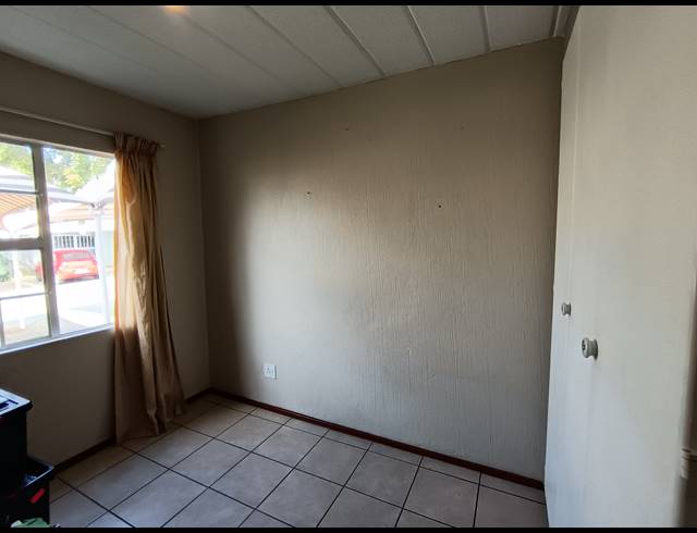 2 BEDROOM APARTMENT FOR SALE IN MEYERSDAL